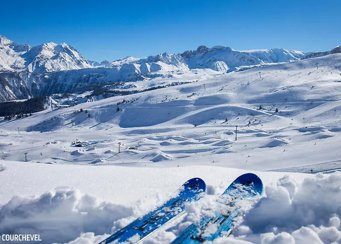 2 Pieces Confortables, Skis Aux Pieds, 4 Personnes - Fr-1-182a-12 * Courchevel